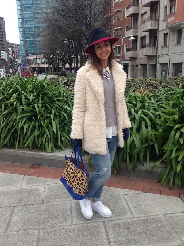 Look01-01